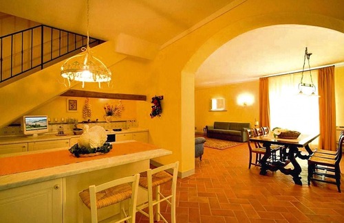 Gambassi Terme Apartment | Apartment in Tuscany with Golf & Pools