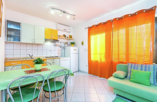 Vinkuran Apartment | Apartment in Vinkuran with Garden Terrace