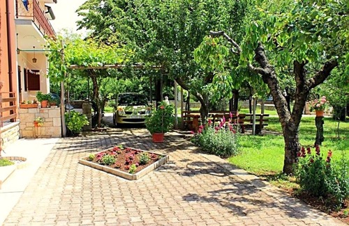 Vrvari Apartment | Apartment in Vrvari with Two-Bedrooms 1