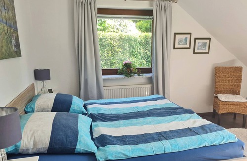 Itzum-Marienburg Apartment | Apartment 'Innerstetal Tosmarblick' with Balcony and Wi-Fi