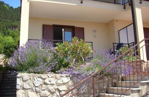 Gardola Apartment | Apartment inTignale Gardola-on the plateau between Limone and Gargnano