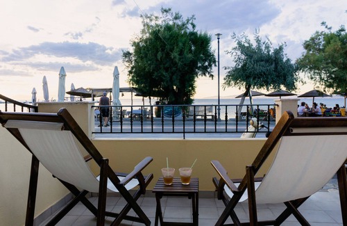 Neoi Epivates Apartment | Apartment Irene Seafront