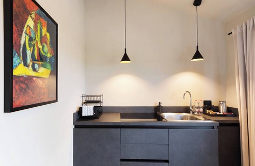 Castelnuovo del Garda Apartment | Apartment 'Agr Casa Pezzo 3 Pax' with Shared Pool, Wi-Fi and Air Conditioning