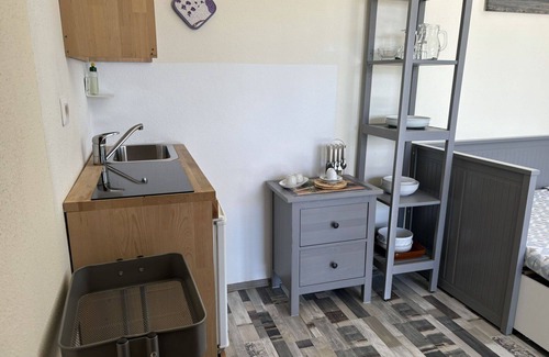 Cologna Spiaggia Villa | Apartment in villa with WIFI, hot tub, A/C, pool, TV, patio, pets allowed, panoramic view, parking