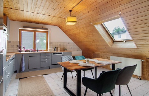Stockach Apartment | Apartment 'Jogis Paradies In Ruhiger Lage' with Shared Garden, Balcony and Wi-Fi