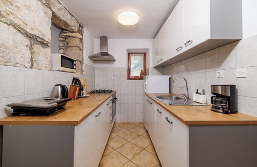 Plomin Apartment | Apartment Josip (70212-A1) - Plomin