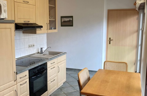 Frauendorf Apartment | Apartment 'Jungfernteich' with Balcony and Wi-Fi