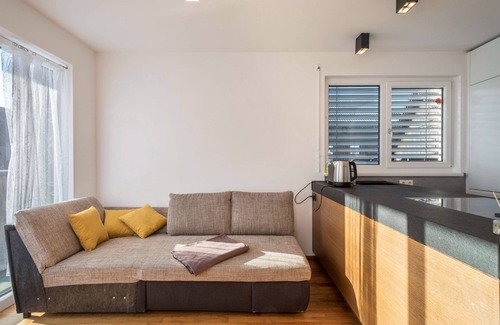 Schwarzach Apartment | Apartment 'Kilian' with Mountain View, Balcony and Wi-Fi