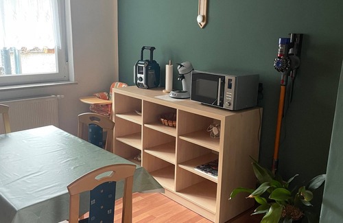 Steinach Apartment | Apartment 'Klaus' with Private Terrace, Shared Garden and Wi-Fi