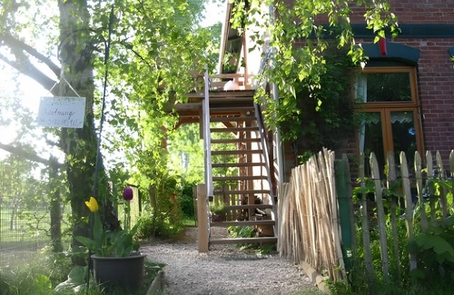 Bielenberg Apartment | Apartment 'Kleines Quickborn' with Balcony and Wi-Fi