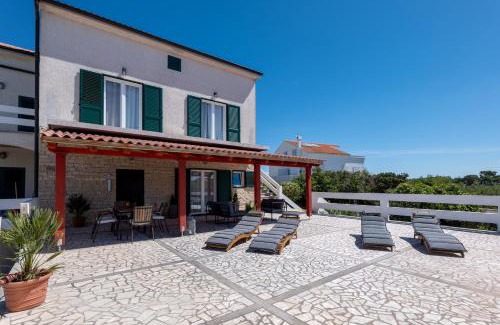 Kosljun Apartment | Apartment Kosljun with pool
