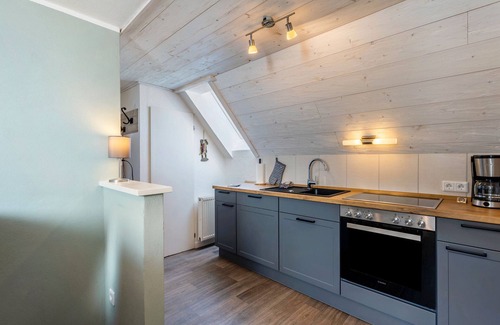 Gellinghausen Apartment | Apartment 'Krähling' with Mountain View, Shared Terrace and Wi-Fi