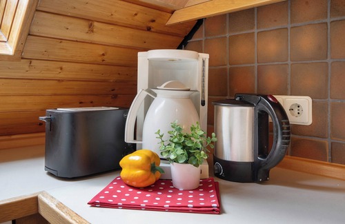 Bad Herrenalb Apartment | Apartment 'Kuckucksnest' with Shared Garden, Balcony and Wi-Fi