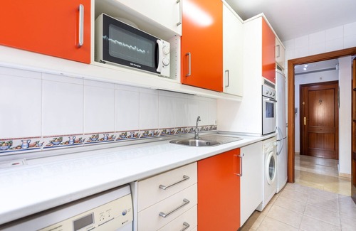 El Molinillo Apartment | Apartment 'La Farola De Málaga' with Wi-Fi and Air Conditioning
