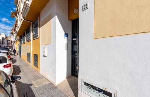 El Molinillo Apartment | Apartment 'La Farola De Málaga' with Wi-Fi and Air Conditioning