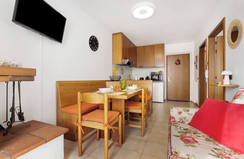 Bondo Apartment | Apartment 'La Finestra Sui Monti' with Mountain View and Shared Terrace