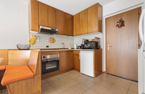 Bondo Apartment | Apartment 'La Finestra Sui Monti' with Mountain View and Shared Terrace