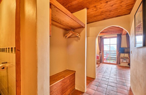 Villard-Reculas Apartment | Apartment 'La Forêt' with Mountain View, Balcony and Wi-Fi