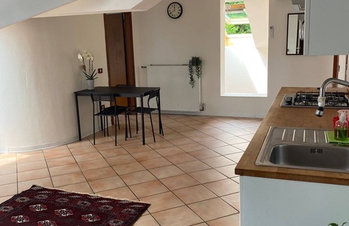 Feltre Apartment | Apartment 'La Mansarda' with Mountain View, Shared Garden and Air Conditioning