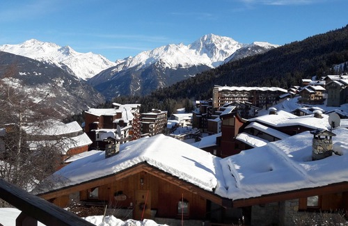 Courchevel Apartment | Apartment La Tania Courchevel 4 to 6 people at the foot of the slopes,