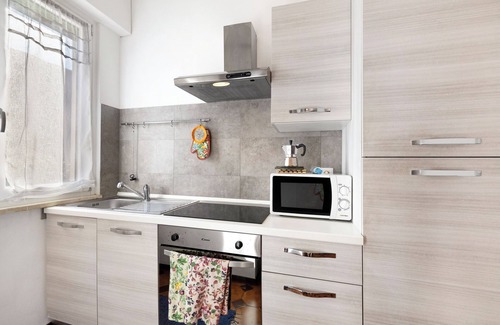 Finalborgo Apartment | Apartment La Terrazza di Elico with Garden & Wi-Fi