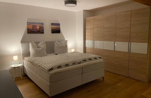 Brookmerland Apartment | Apartment 'Landhaus Alte Welt Nordseeküste 1' with Shared Terrace and Wi-Fi