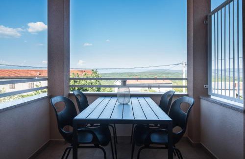 Salatic Apartment | Apartment LAURUS
