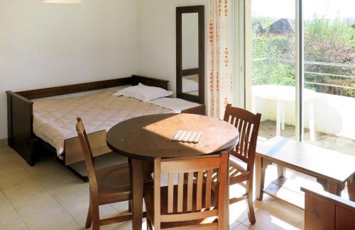 Prayssac Apartment | Apartment Le Domaine de Claire Rive-1 by Interhome