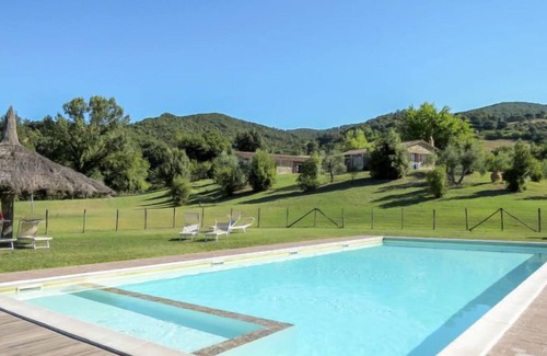 Pomarance Apartment | Apartment Leccio in Canneto - 4 persons, 2 bedrooms