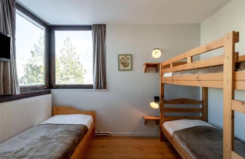 Le Lavachet Apartment | Apartment Les Roches Rouges - Lavachet by Interhome