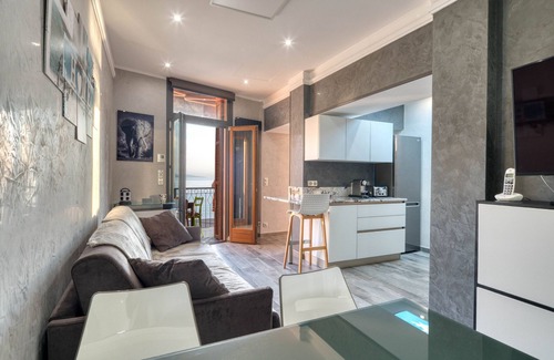 Menton Apartment | Apartment Les Sablettes Panoramic Sea View