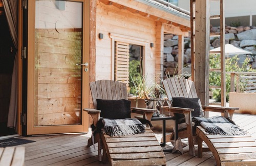 Neuenweg Apartment | Apartment 'Lieblingsort Chalet Lavendel' with Mountain View, Private Terrace and Wi-Fi