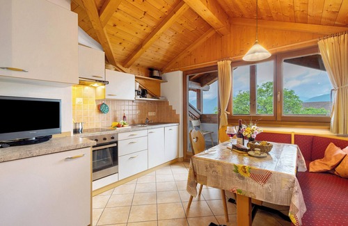 Chifa Apartment | Apartment 'Lindenbaum' with Mountain View, Shared Terrace and Wi-Fi