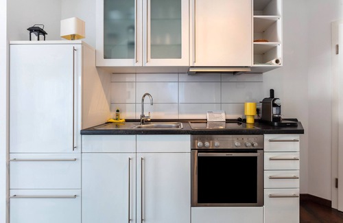 Hertingen Apartment | Apartment 'Linnea' with Balcony and Wi-Fi
