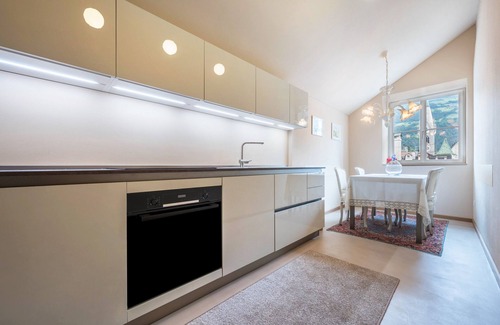 Bressanone Apartment | Apartment 'Loft Lauben' with BrixenCard included, WLAN, mountain view