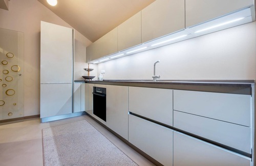 Bressanone Apartment | Apartment 'Loft Lauben' with BrixenCard included, WLAN, mountain view