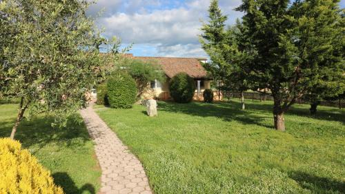 Vrvari Apartment | Apartment Lorena with pool