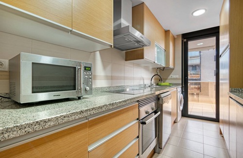 Benicassim Apartment | Apartment 'Los Flamencos' with Mountain View, Wi-Fi and Air Conditioning