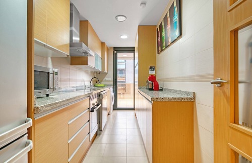 Benicassim Apartment | Apartment 'Los Flamencos' with Mountain View, Wi-Fi and Air Conditioning