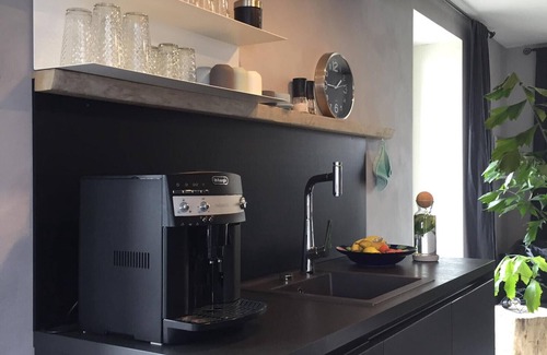 Bitz House | Apartment 'Lotte' with Private Terrace, Private Garden and Wi-Fi