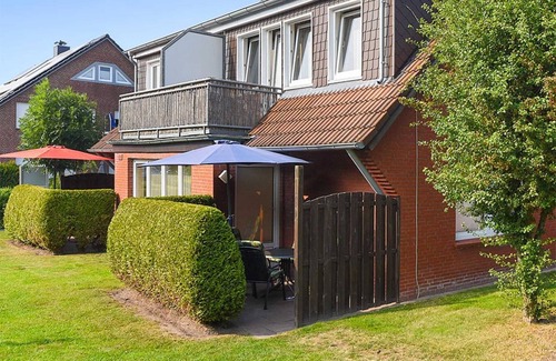 Neuharlingersiel Apartment | Apartment "lower left" - House Albatros