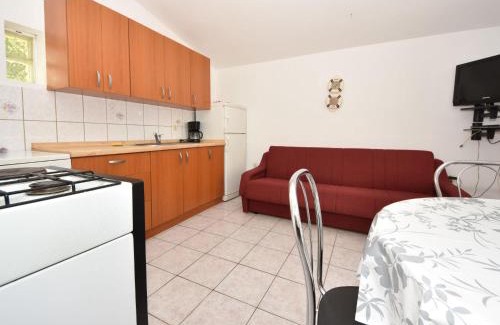 Cesarica Apartment | Apartment Lucija-1 by Interhome