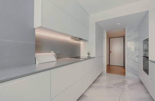Paranhos Apartment | Apartment 'Lux In Porto' with Wi-Fi and Air Conditioning