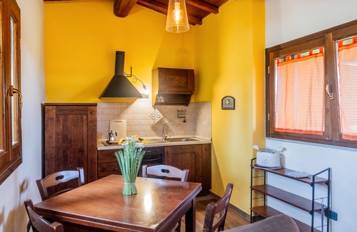 Grosseto Apartment | Apartment 'Maestrale' with Shared Pool, Private Terrace and Air Conditioning