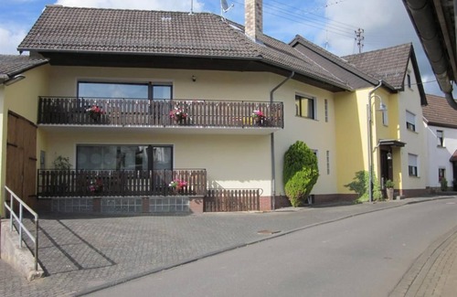 Wimbach Apartment | Apartment Maria - 4-Bett-Ferienwohnung Du. or bath/WC, 2 bedrooms