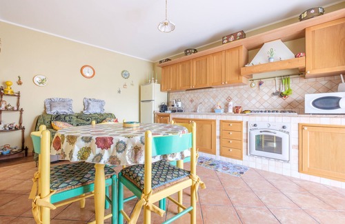 Castroreale Terme Apartment | Apartment 'Meizon Sicilia' with Balcony, Wi-Fi and Air Conditioning