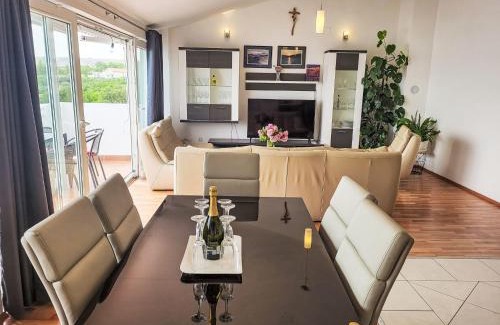 Maslenica Apartment | Apartment Mirjana by Interhome