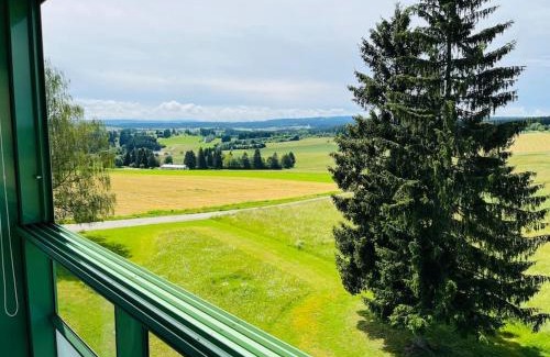 Loffingen Apartment | Apartment mit Grünblick & Wintergarten im Schwarzwald