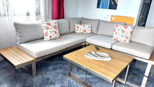 El Guincho Apartment | Apartment mit privatem Balkon sowie Meer- und Gebirgsblick im modernen Stil