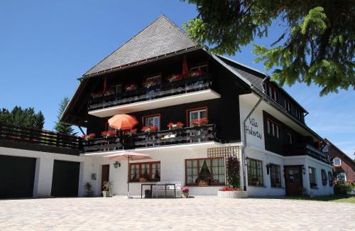 Barental Apartment | Apartment mit Titisee-Blick - Villa Hubertus